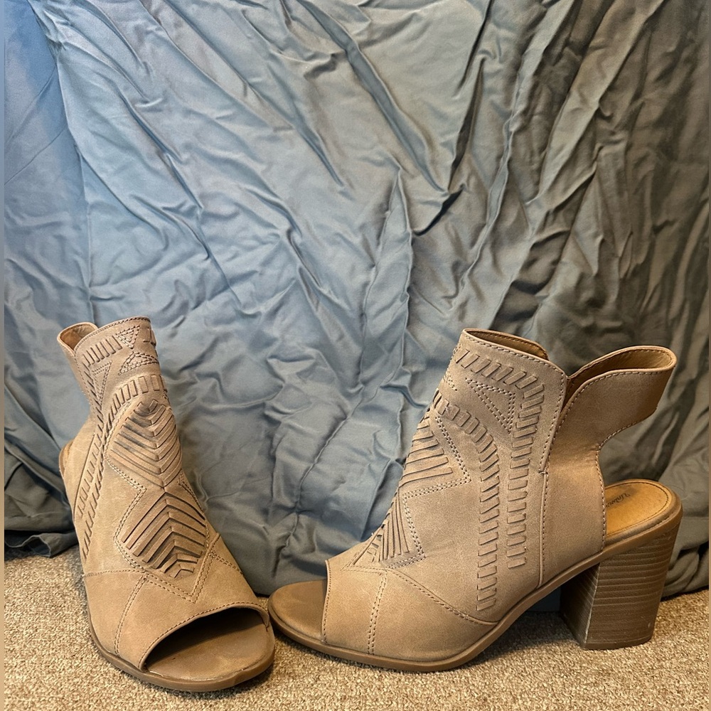 Taupe Cutout Block Heel Sandals - Women